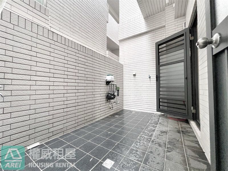 仁武皇家美墅精品四層雙車墅傢俱全