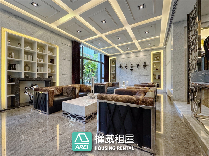 星海灣 ｜近 R8 三多商圈｜美式工業風・指標豪宅｜高樓三房