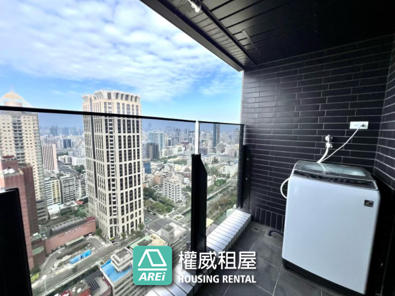 愛情河左岸|愛河之心|高樓二改一大房|可寵可租補