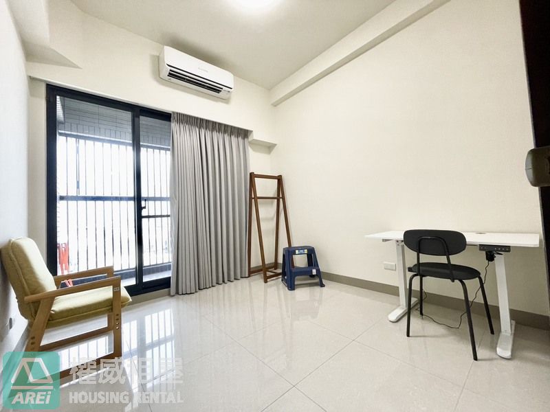 可租補鳳山文山特區綠廳院全新詩肯柚木兩房車位