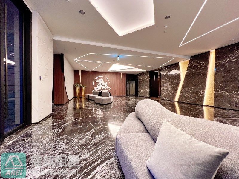 💥輕軌旁鑫天地2|大2房2衛平車|可租補💥