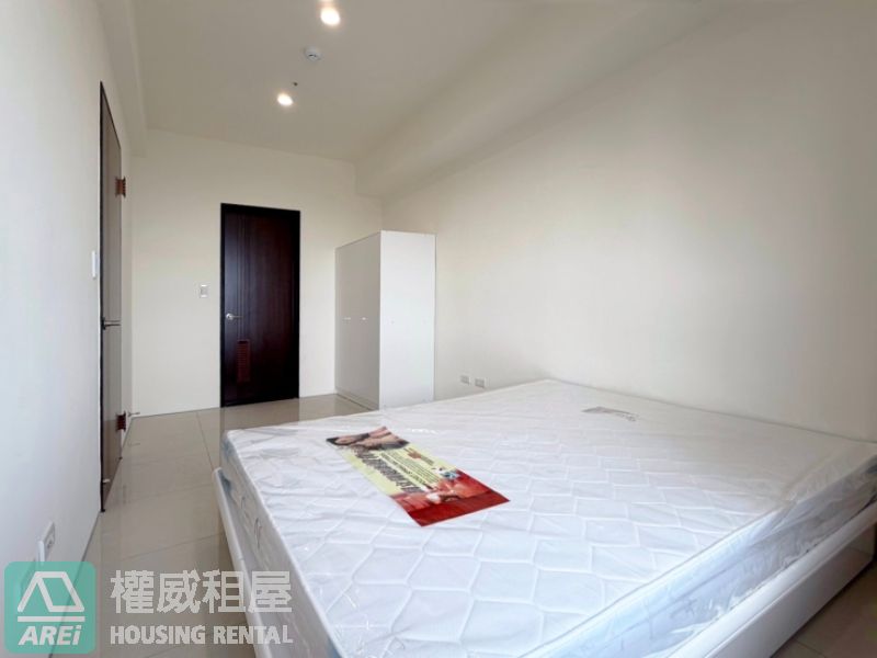 高樓室內16坪x 寵物宅x 左營高鐵x 鑫悅 |