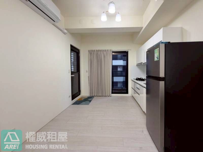 鳳凰信義| 岡山捷運宅| 兩房可租補| 樂購百貨x高醫岡山醫院