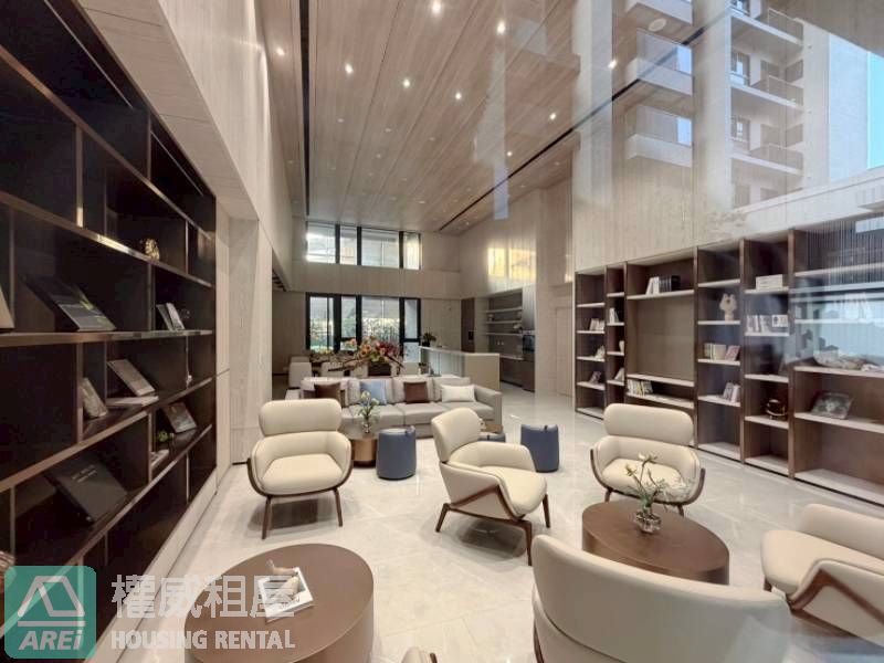 鳳凰信義| 岡山捷運宅| 兩房可租補| 樂購百貨x高醫岡山醫院