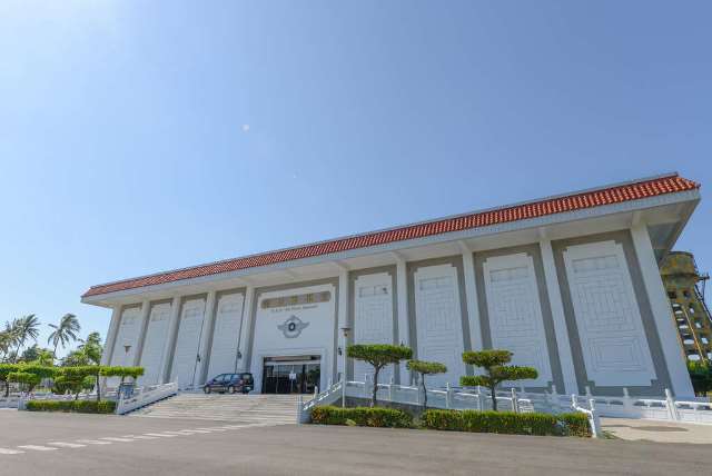 岡山勵志新城｜捷運RK1岡山站三房平車可租補｜雙軌機能宅