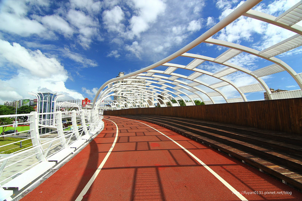 🏙五甲商圈｜聯上 ME 悅｜空屋採光2房車位｜可租補