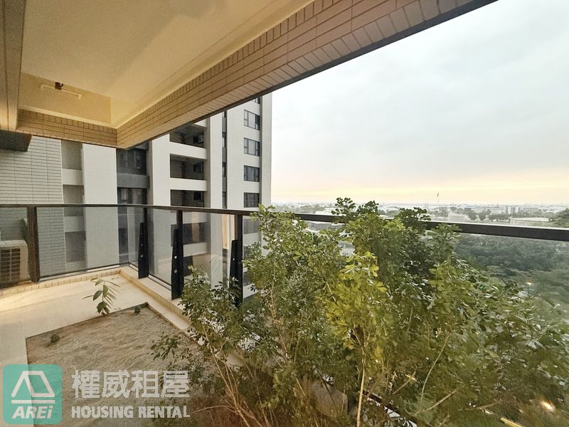 蓮池潭品味太普美術海雙主臥2+1房平車