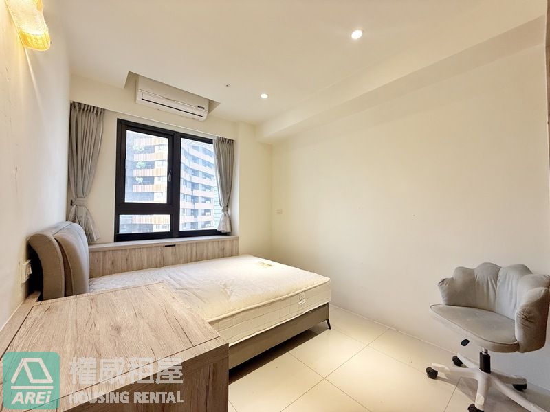 鹽埕埔MRT精品宅馥寓明亮大2房平車