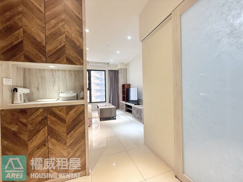 鹽埕埔MRT精品宅馥寓明亮大2房平車