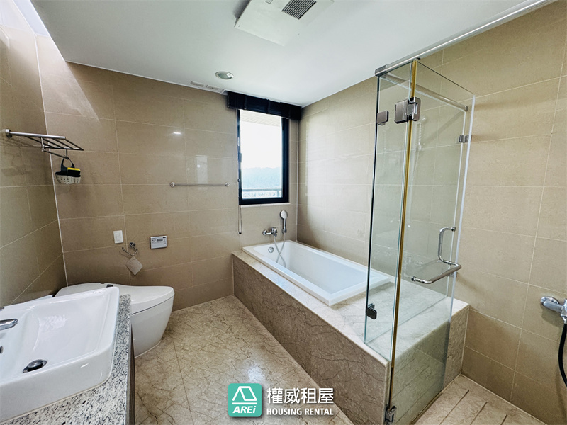 鼎峰見山面海大氣派三主臥雙平車