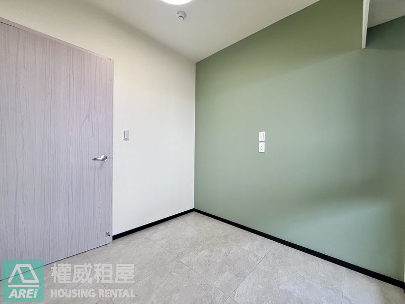 興富發博愛｜R12後驛熱河商圈｜高質感三房大平車