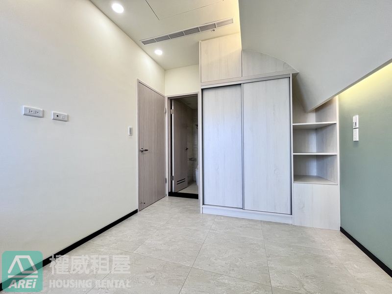 興富發博愛｜R12後驛熱河商圈｜高質感三房大平車