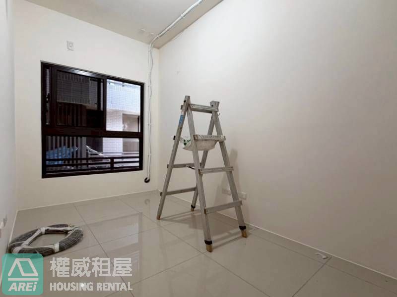 和築豐光|輕軌高雄高工|秒殺高樓採光兩房兩衛