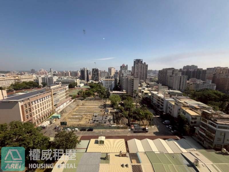 和築豐光|輕軌高雄高工|秒殺高樓採光兩房兩衛