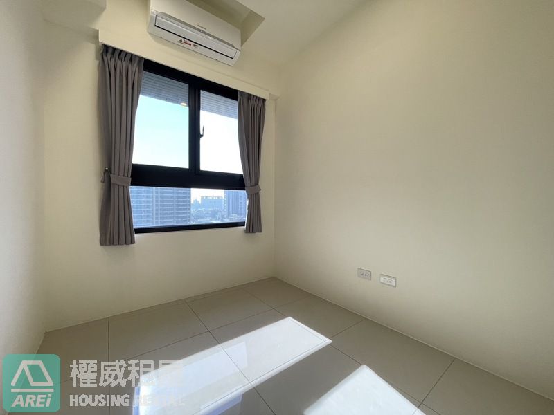 高大崑庭馥御全新採光簡約三房平車租補