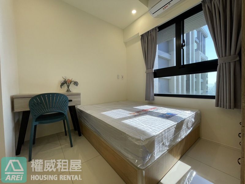 高大崑庭馥御全新採光簡約三房平車