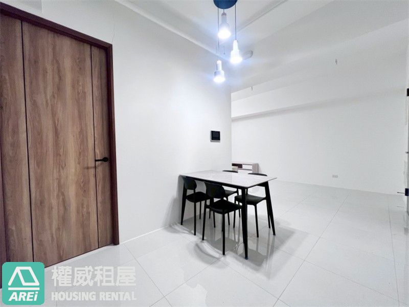 高雄大學京城柏克萊正3房景觀平車★家具齊★