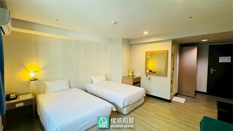 亞灣輕軌高樓層多房型飯店式管理