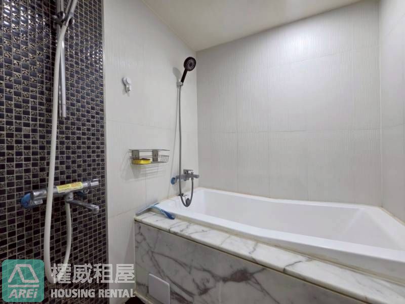 R14巨蛋MRT｜漢神巨蛋｜聯上F1｜隱奢美學寓所1+1房．可租補