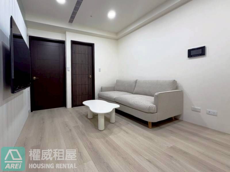 左營高鐵| 三鐵共構| 棋琴26重奏質感2房| 可租補*家俱後補