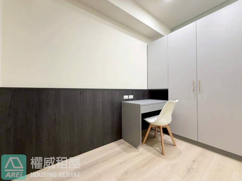 左營高鐵| 三鐵共構| 棋琴26重奏質感2房| 可租補*家俱後補