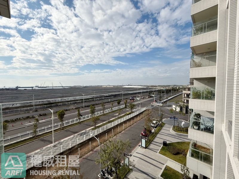 楠梓高大特區|泰嘉拓真2+1房|採光海景雅邸|可寵物租補