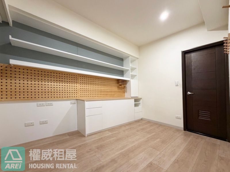 幸福O8｜五塊厝捷運站｜到站就到家｜兩房機能捷運宅