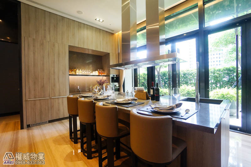 🌿俯瞰美術館景觀|美術君臨 3+1房平車