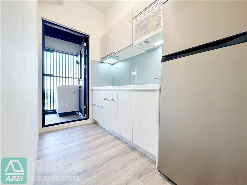 後勁MRT科楠全新明亮景觀2房車位