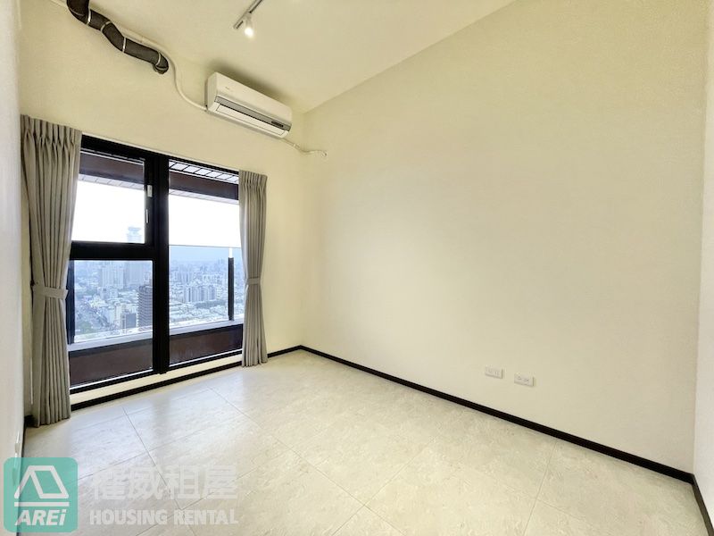 R12捷運后羿站上興富發博愛看太陽3房平車