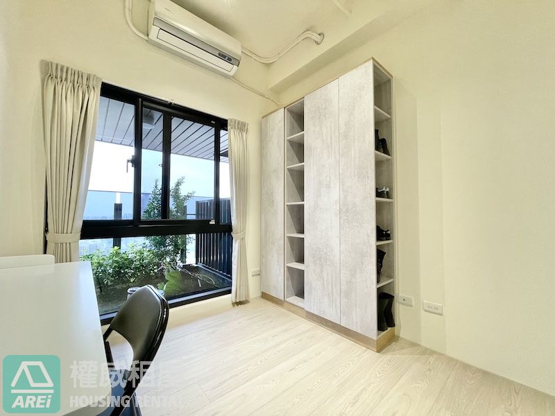 R12捷運后羿站上興富發博愛看太陽3房平車