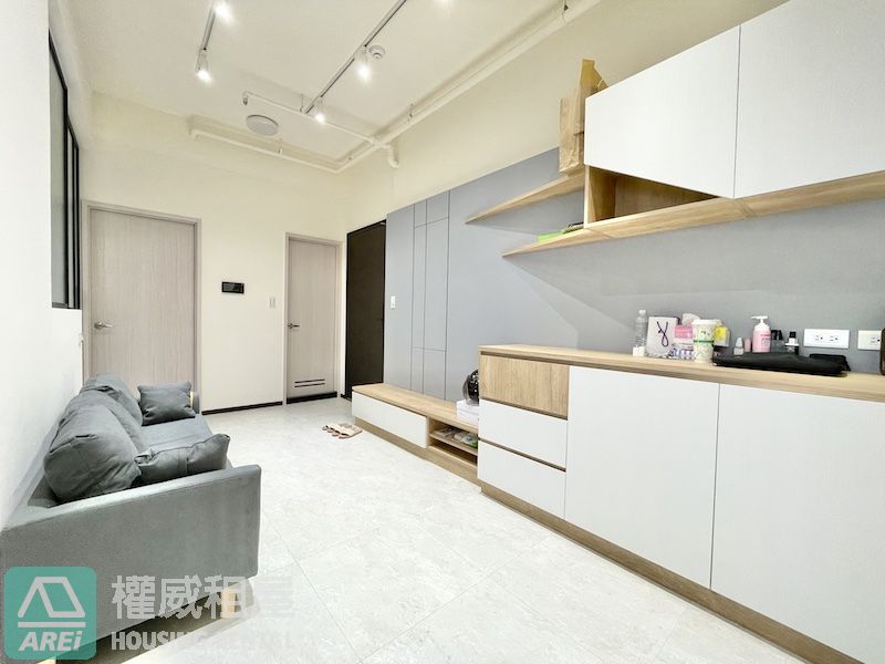 R12捷運后羿站上興富發博愛看太陽3房平車