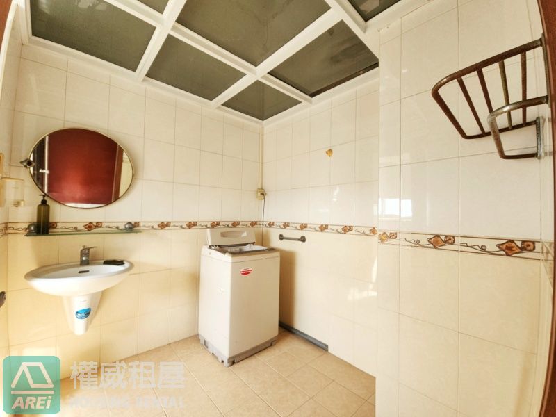 台南東區頂層∣天闕雲端傳奇∣獨立專屬電梯∣室內160坪∣12房3廳5衛7車位