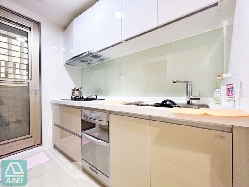 微笑時代高樓舒適一大房平車