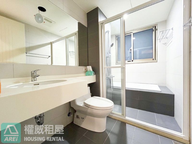 微笑時代高樓舒適一大房平車