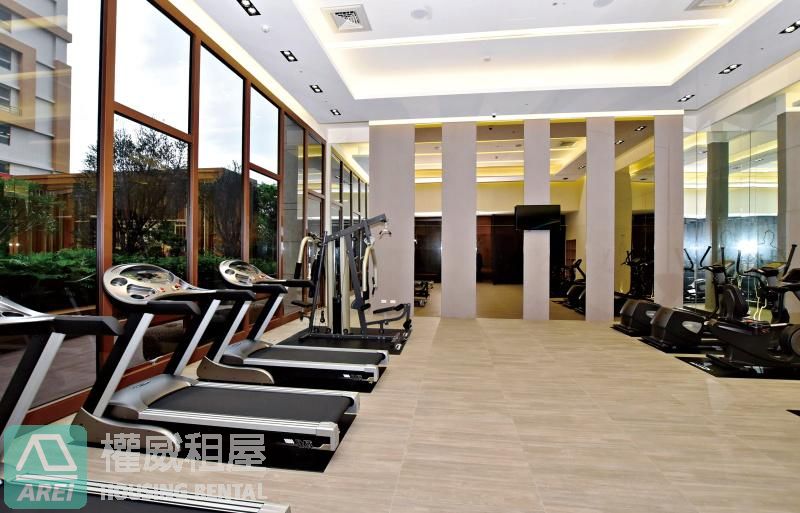 微笑時代高樓舒適一大房平車