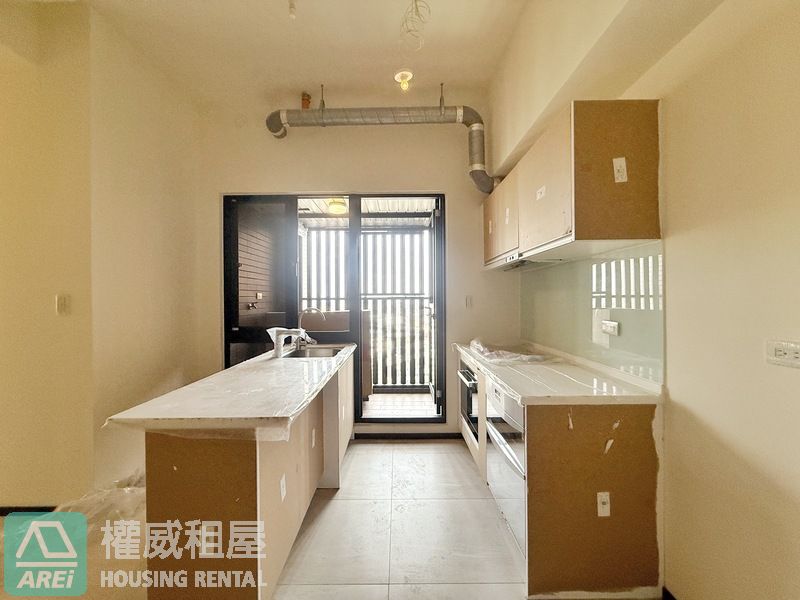 高鐵左營興富發鉑愛悅景觀三房平車