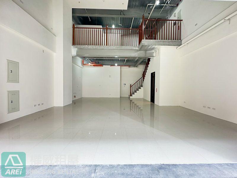 高鐵商圈鑫悅全新大面寬店面1+夾