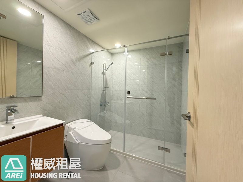 隆大鳳凰萃｜2房2衛全新空屋出租｜可租補、可寵物