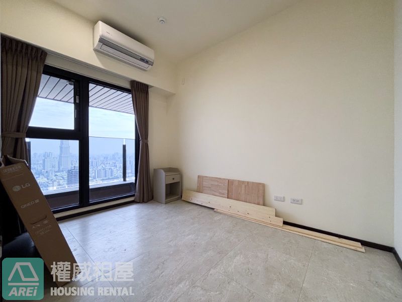 興富發博愛全新高樓層景觀3房平車