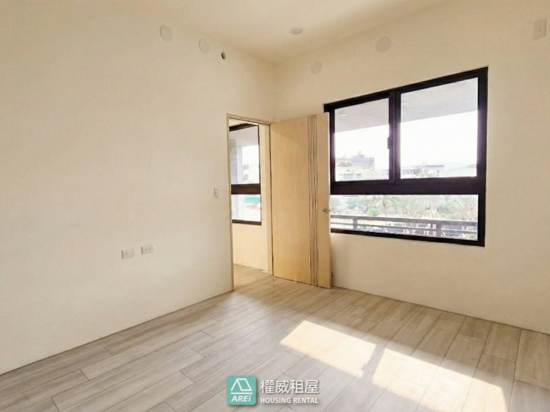 在橋科的綠海裡，築一座泳池島嶼 —— 鳳凰橋科 ONE-2+1房車位