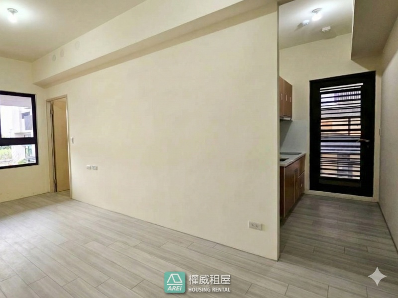 在橋科的綠海裡，築一座泳池島嶼 —— 鳳凰橋科 ONE-2+1房車位