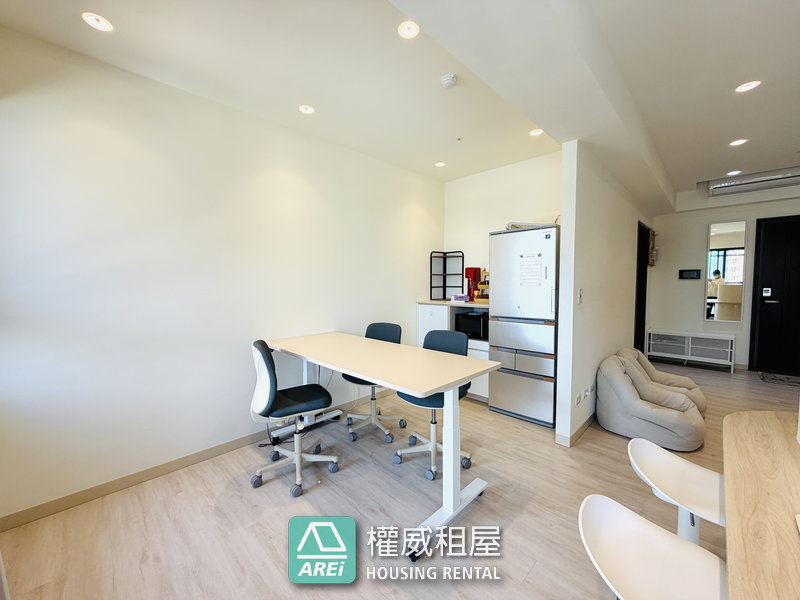 💥建工商圈｜鑫天地2｜大2房2衛｜輕軌旁 平車💥