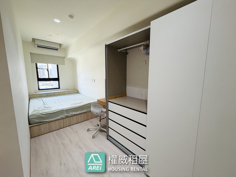 💥建工商圈｜鑫天地2｜大2房2衛｜輕軌旁 平車💥