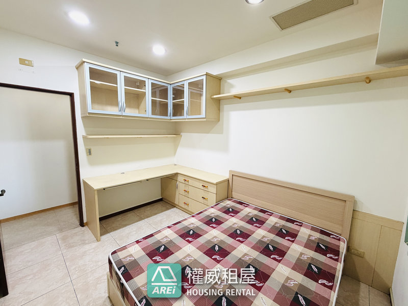 文化中心｜經典皇家｜大三房高樓層｜採光佳