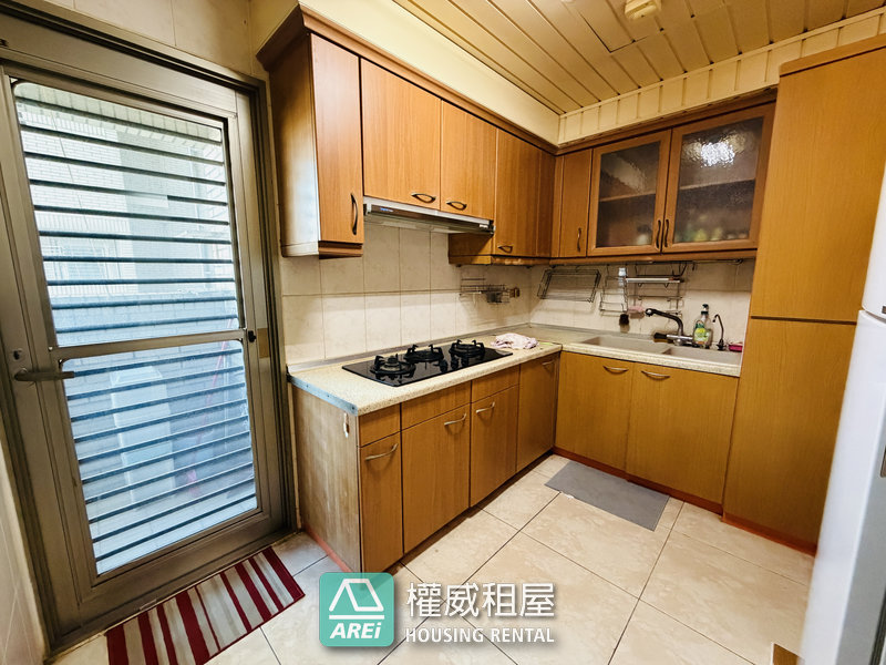 文化中心｜經典皇家｜大三房高樓層｜採光佳