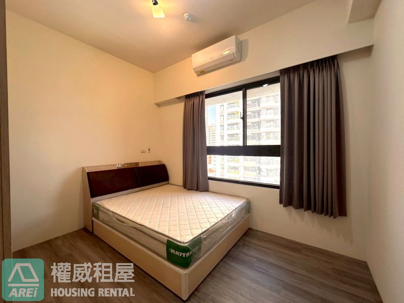 楠梓高大特區｜TOP ONE｜家具家電齊全｜可立即入住