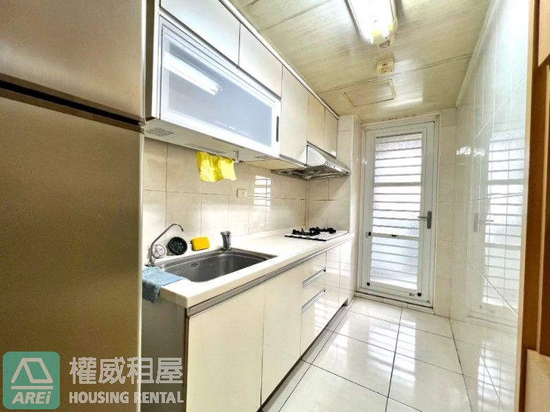 法國愛樂|全新家電|2+1房兩衛兩衛|平面車位|