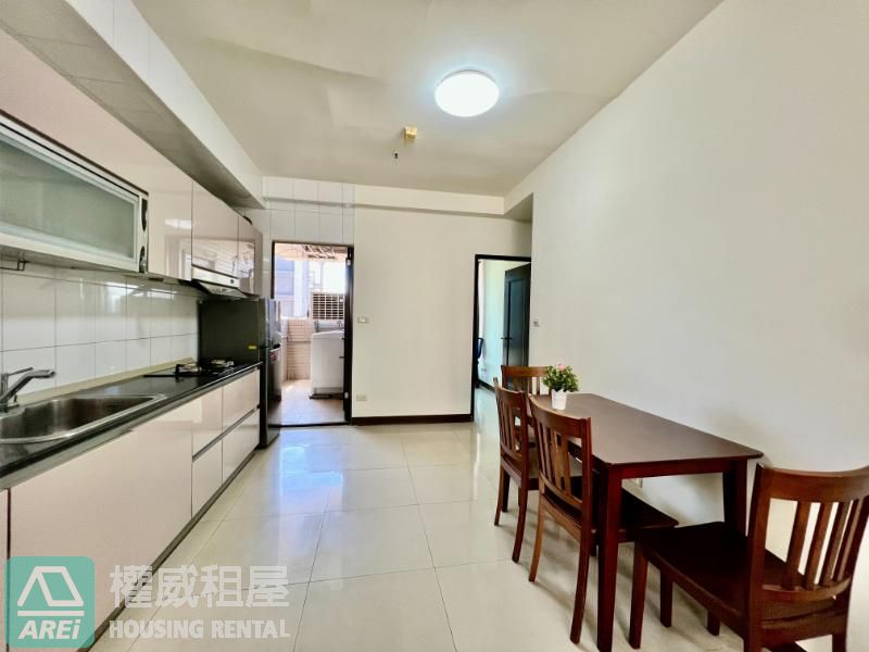 🏙️ R14 巨蛋明華・石上麗晶｜明亮三房車位