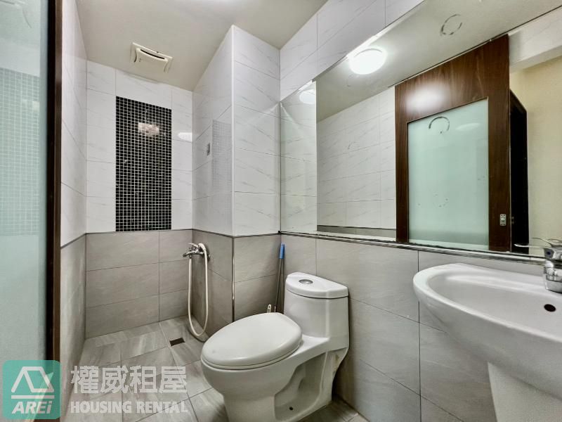 🏙️ R14 巨蛋明華・石上麗晶｜明亮三房車位